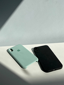 iPhone XR (must) (3 foto / 3)