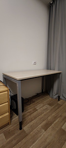 Kontori laud ja tool (2 foto / 2)