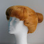 Оранжево-желтовато-русый парик с пучком 1950 годов (фото #1)