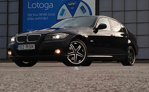 Продам BMW 325i XD ( бензин 3.0)2010 год автомат (1 фото из 15)