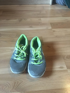 Nike spordijalatsid (3 foto / 3)