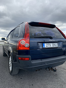 Volvo XC90 (3 foto / 13)