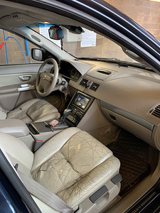 Volvo XC90 (8 foto / 13)