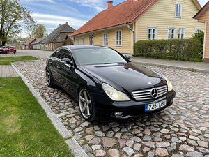 Mercedes-Benz CLS350 (5 foto / 13)