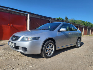 Honda accord (7 foto / 15)