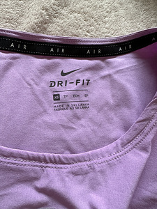 Nike trenni t-särk (3 foto / 3)