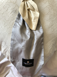 Галстук кроват (2 фото из 2)