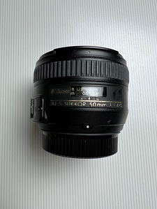 NIKKOR AF-S 50mm 1.4 G (1 foto / 2)