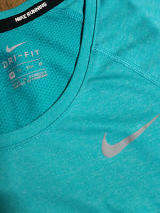 Nike Spordisärk XS/S (3 foto / 3)