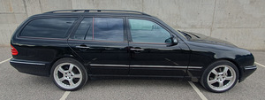 Mercedes-Benz E 320 T 3.2 CDI 145kW автомат (4 фото из 10)