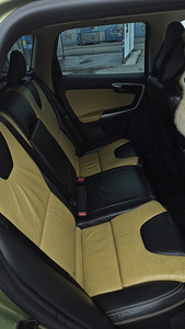 Volvo XC60 (6 foto / 8)