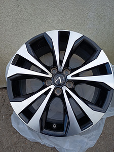 Lexus R 18 5x114.3 veljed (3 foto / 6)