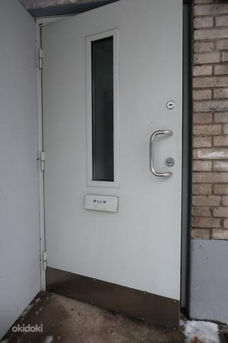 Металлические двери (фото #1)
