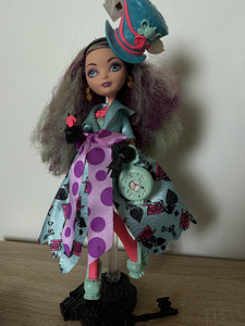 Ever After High-Madeline Hatter Way to Wonderland