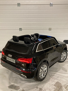 Laste Audi Q5 Quattro elektriauto (2 foto / 3)
