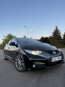 Honda Civic 1.8 104kW (1 foto / 8)