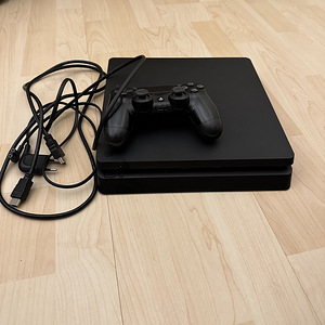 PS4 slim 500gb (4 фото из 4)