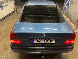 Mercedes w202 2.2d manual 1997 (3 foto / 8)