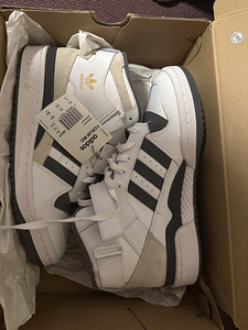 Adidas Orum Mid Original, размер 42. НОВЫЕ, не ношенные. (1 фото из 1)