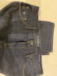 Джинсы Guess (4 фото из 7)
