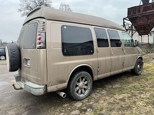 GMC SAVANA 1500 (6 foto / 10)