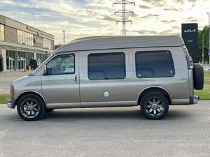 GMC SAVANA 1500 (4 фото из 13)