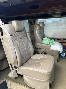 GMC SAVANA 1500 (10 фото из 13)