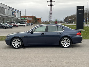 BMW 745I (4 фото из 10)