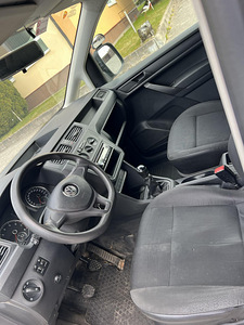 VOLKSWAGEN CADDY (9 foto / 10)
