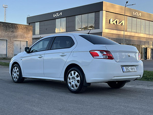 PEUGEOT 301 (6 foto / 11)