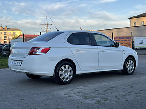 PEUGEOT 301 (7 foto / 11)
