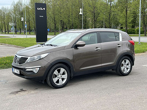 KIA SPORTAGE (1 foto / 11)