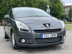 PEUGEOT 5008 (3 фото из 11)