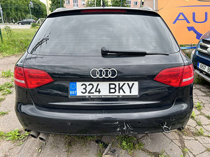 AUDI A4 AVANT (7 foto / 10)