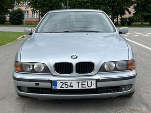 BMW 520I (3 foto / 10)