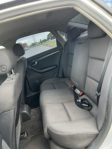 AUDI A4 (10 фото из 10)