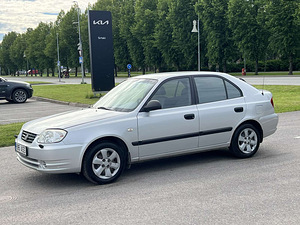 HYUNDAI ACCENT (1 foto / 12)