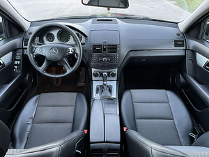 MERCEDES-BENZ C 220 CDI (9 foto / 10)