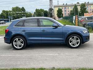 AUDI Q5 (5 foto / 11)