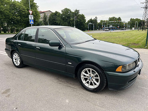 BMW 520I (2 фото из 10)