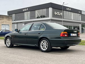 BMW 520I (6 фото из 10)