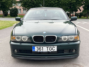 BMW 520I (3 фото из 10)