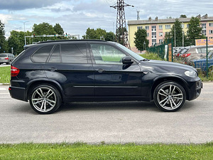 BMW X5 (5 foto / 11)