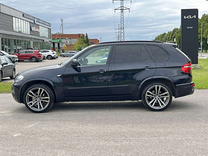 BMW X5 (4 foto / 11)