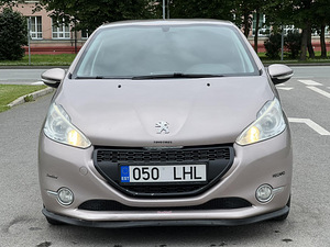 PEUGEOT 208 (3 foto / 12)
