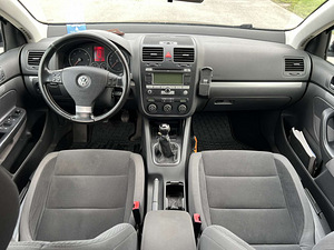 VOLKSWAGEN GOLF (10 foto / 11)