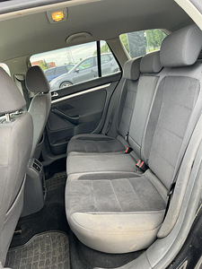 VOLKSWAGEN GOLF (11 foto / 11)
