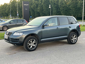 VOLKSWAGEN TOUAREG (1 foto / 11)