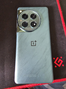 OnePlus 12 16/512GB Emerald (1 foto / 4)
