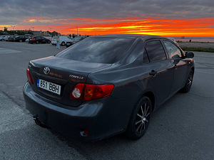 Toyota Corolla 1.4 71kW (2008) (5 foto / 7)